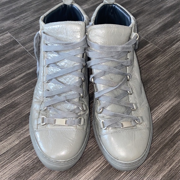 Pre Owned authentic Balenciaga shoes - Picture 2 of 10